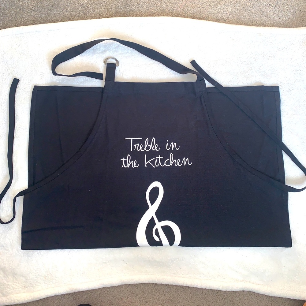 Hatley “Treble In The Kitchen” Apron O/S